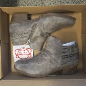 Sugar Womens Tali Flat Heel Booties